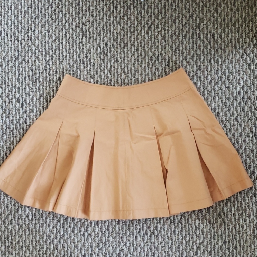 Uniqlo pleated mini skirt